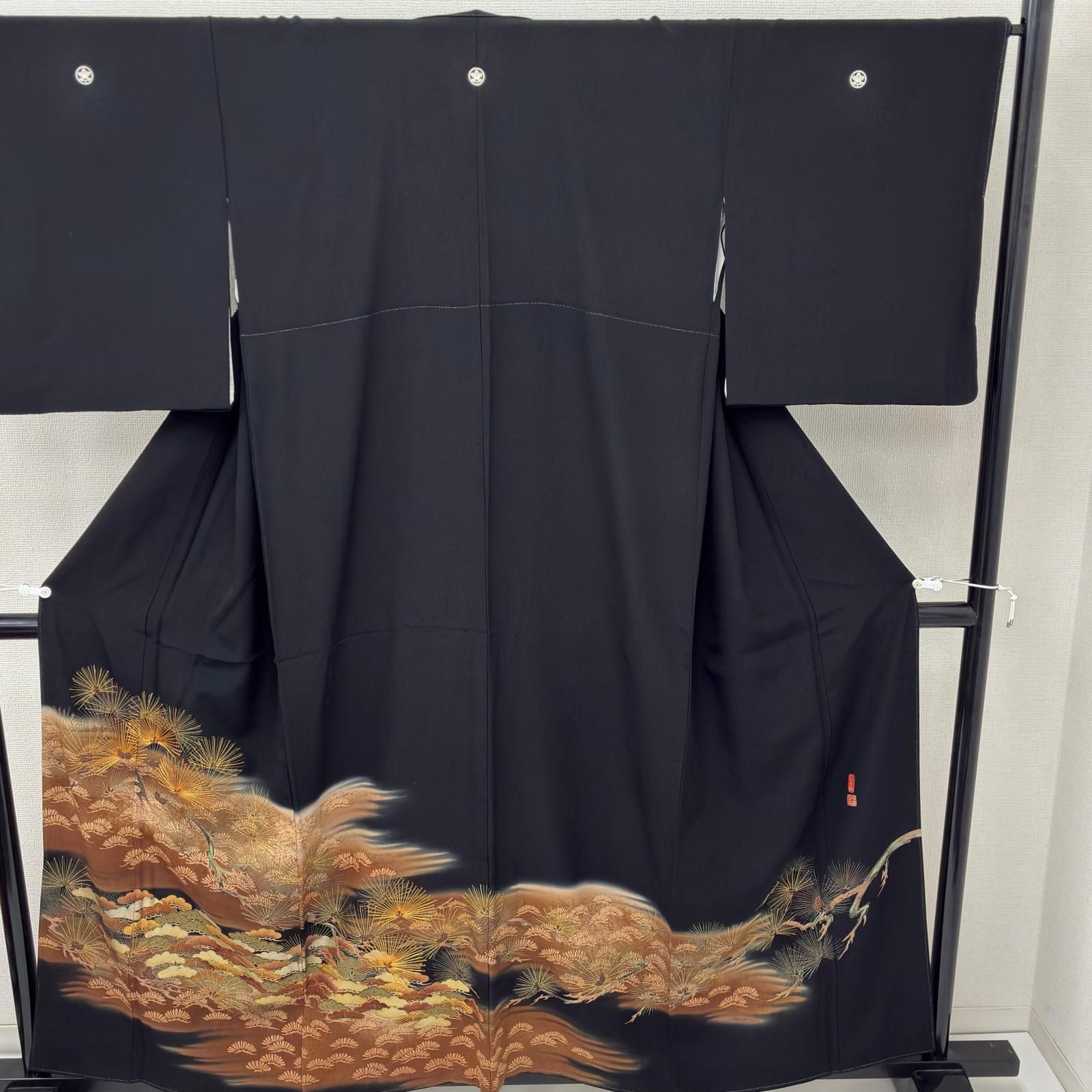 黒留袖 坂東八十助 作家物 本金箔 松 裄65 華やかな染め 五つ紋 正絹 