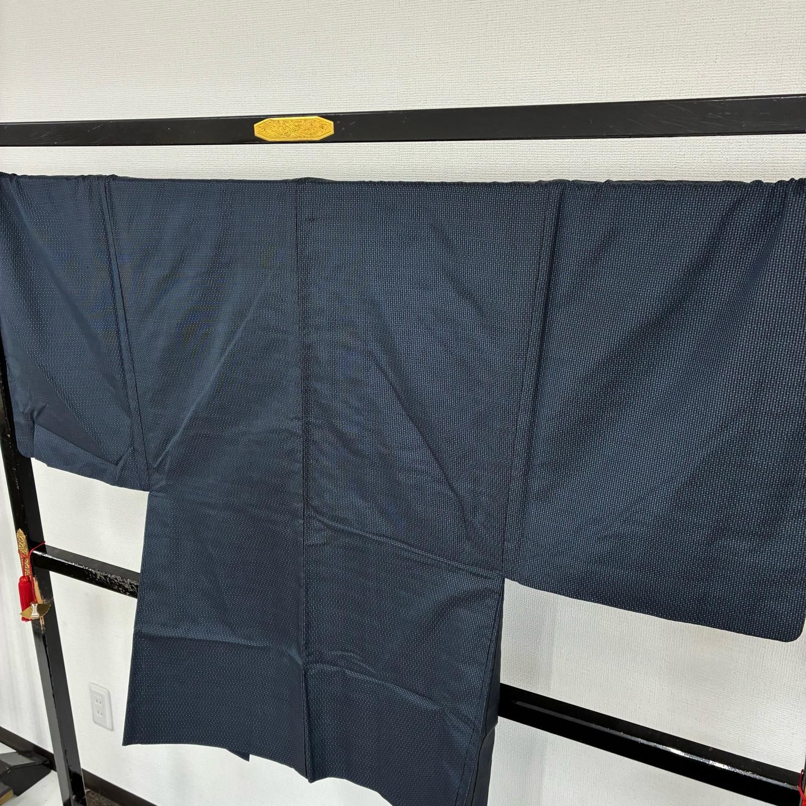 男羽織り 裄70.5 正絹 本場大島紬 ちらし亀甲 泥藍染め MK-4312