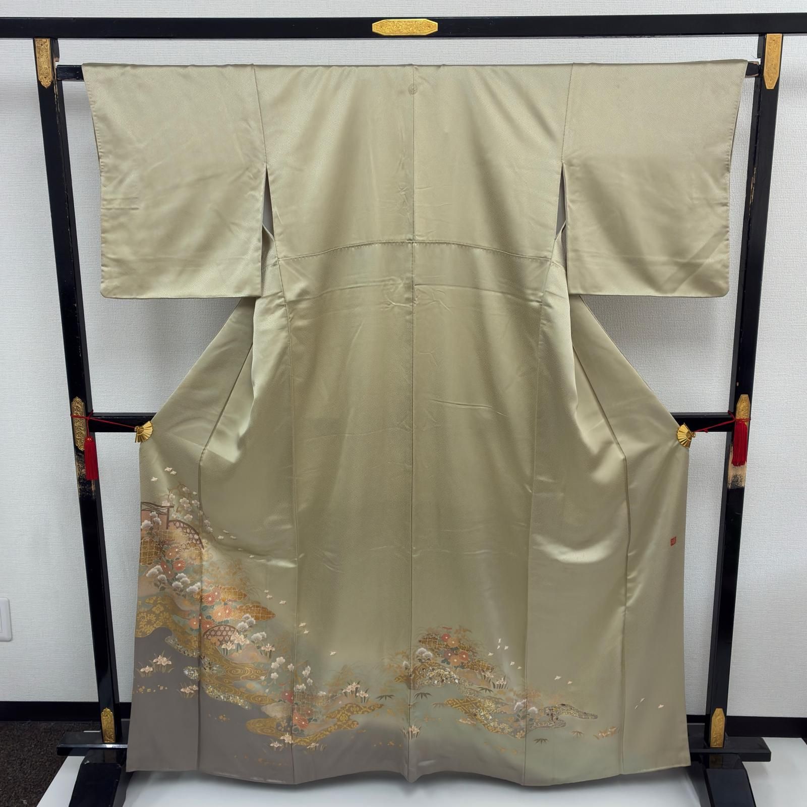 色留袖 正絹 作家物 一つ紋 上品な加工に花草 袷 着物 MK-7994 - メルカリ