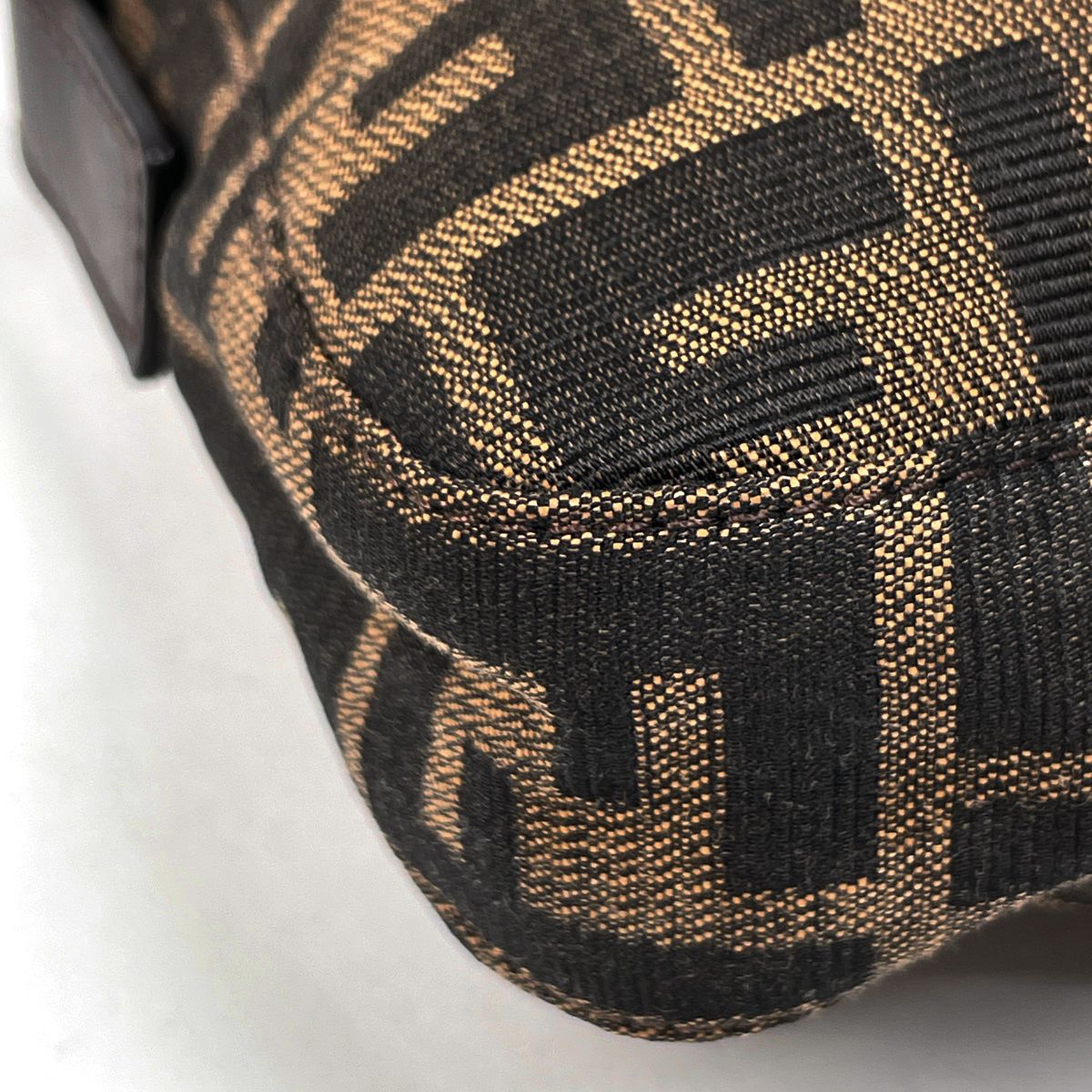 フェンディ FENDI ズッカ柄 マンマバゲット ショルダーバッグ 