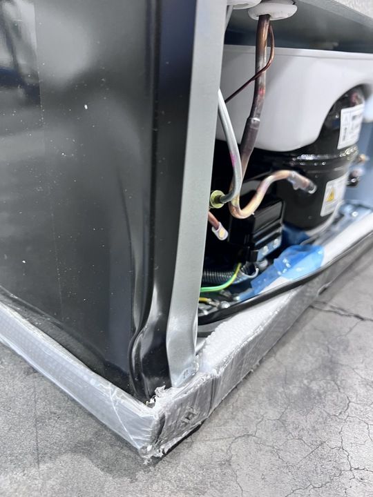 【開封済・未使用品】アイリスオーヤマ 冷凍冷蔵庫 90L IRSD-9B-B ブラック 【開封済・未使用品】アイリスオーヤマ 冷凍冷蔵庫 90L IRSD-9B-B ブラック