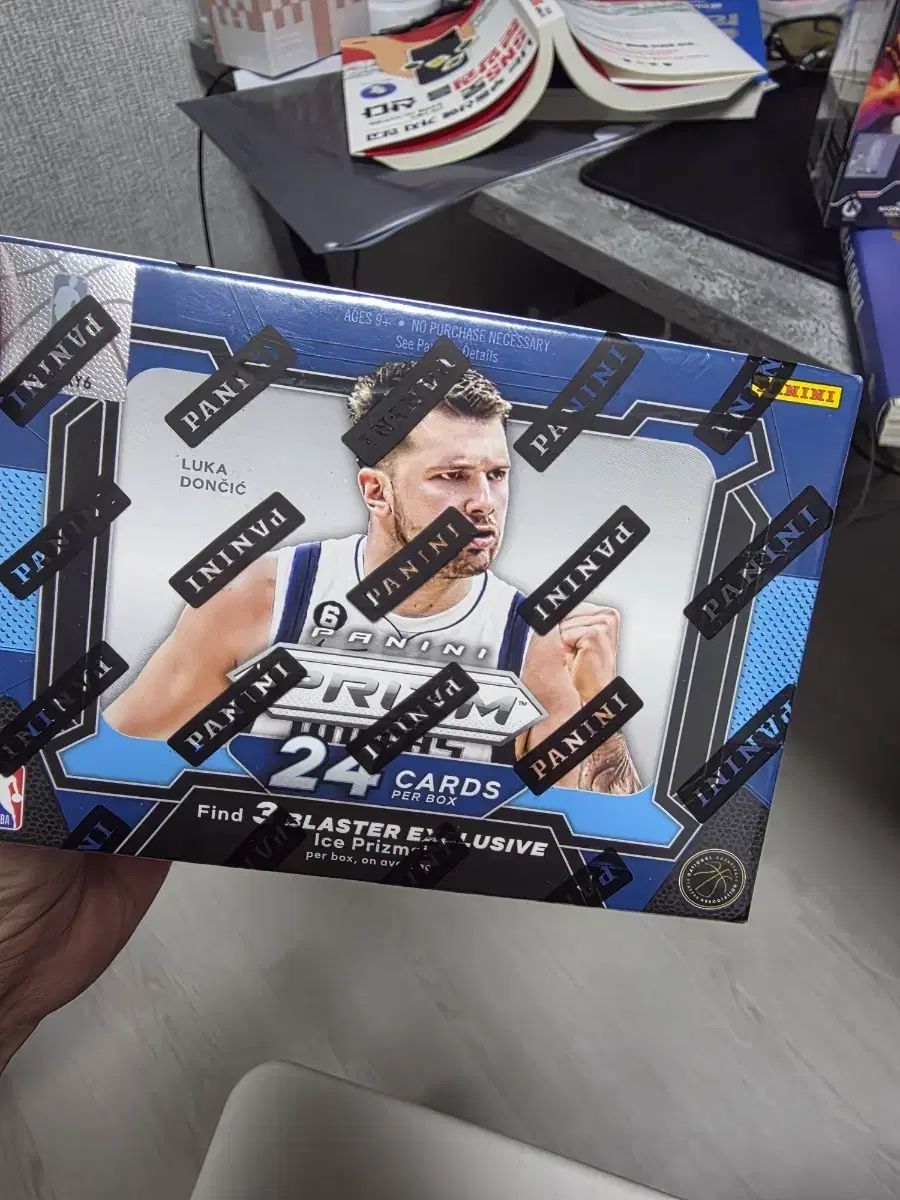 23 24 Panini パニーニ プリズム 24 カード ボックス