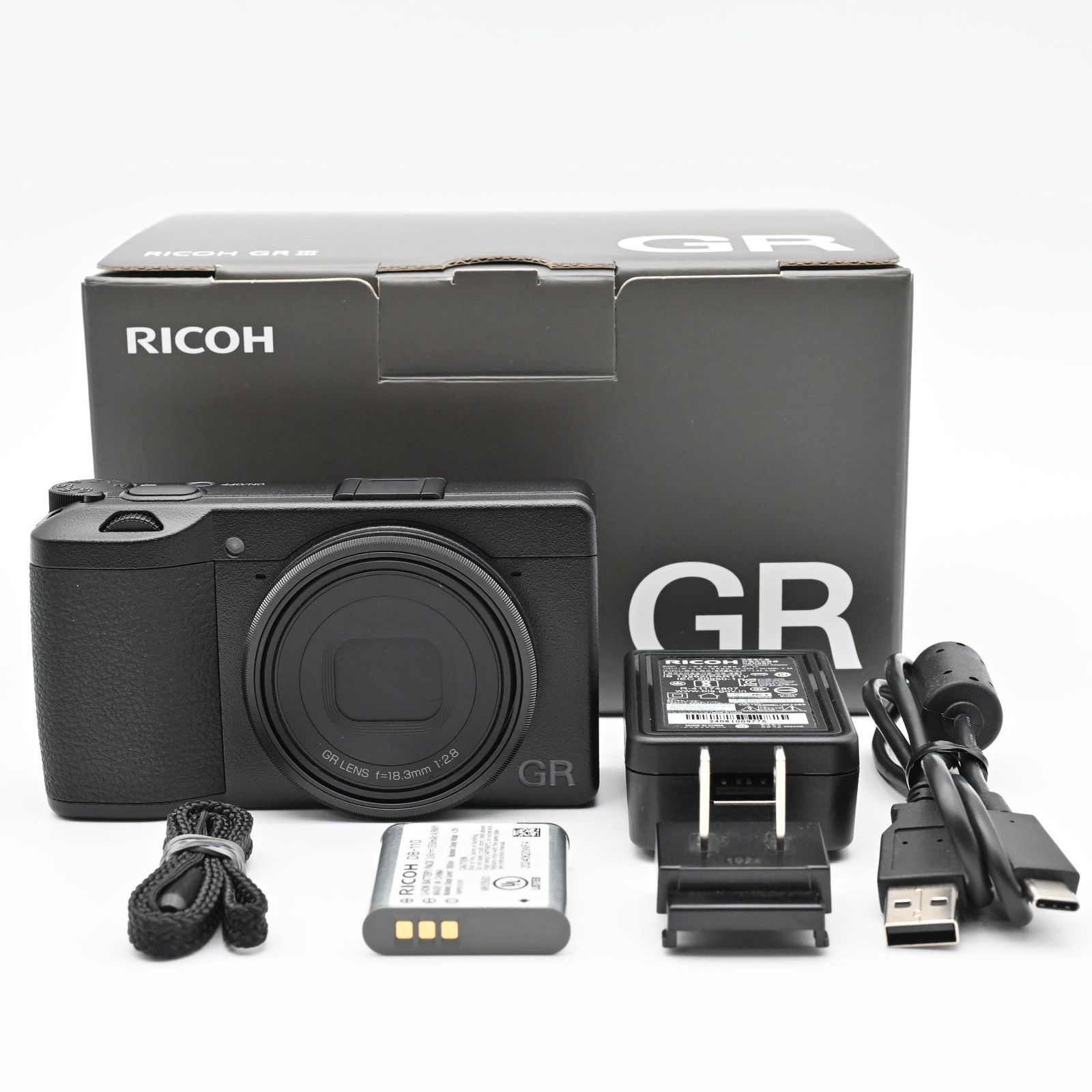 RICOH GR III ショット数 640回 極上品 - メルカリ