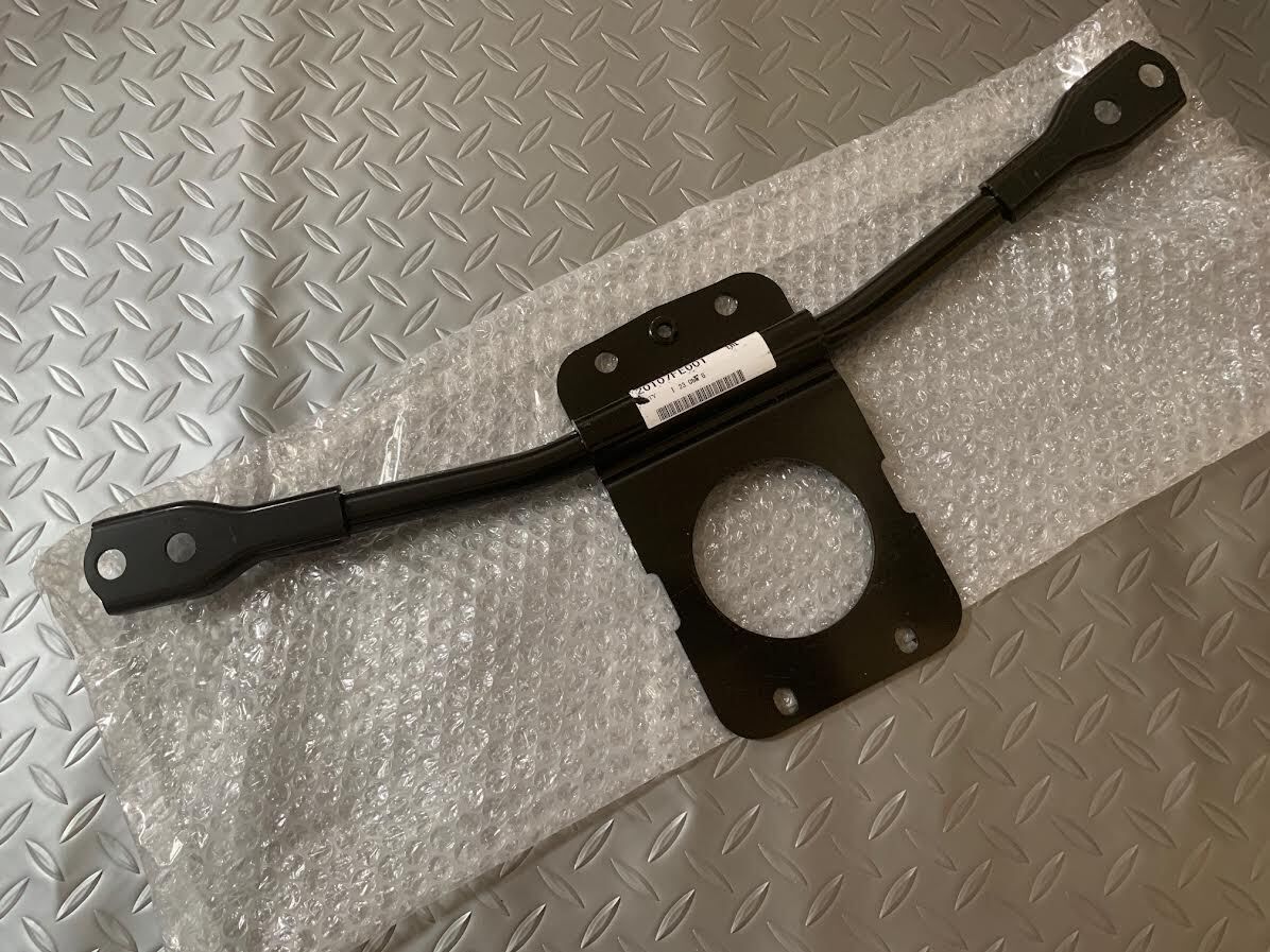 生産終了品 スバル 純正 インプレッサ GDB C~ STI RASC フォレスター SG9 STI C~ フロントサポートアーム 純正品番 20107FE001