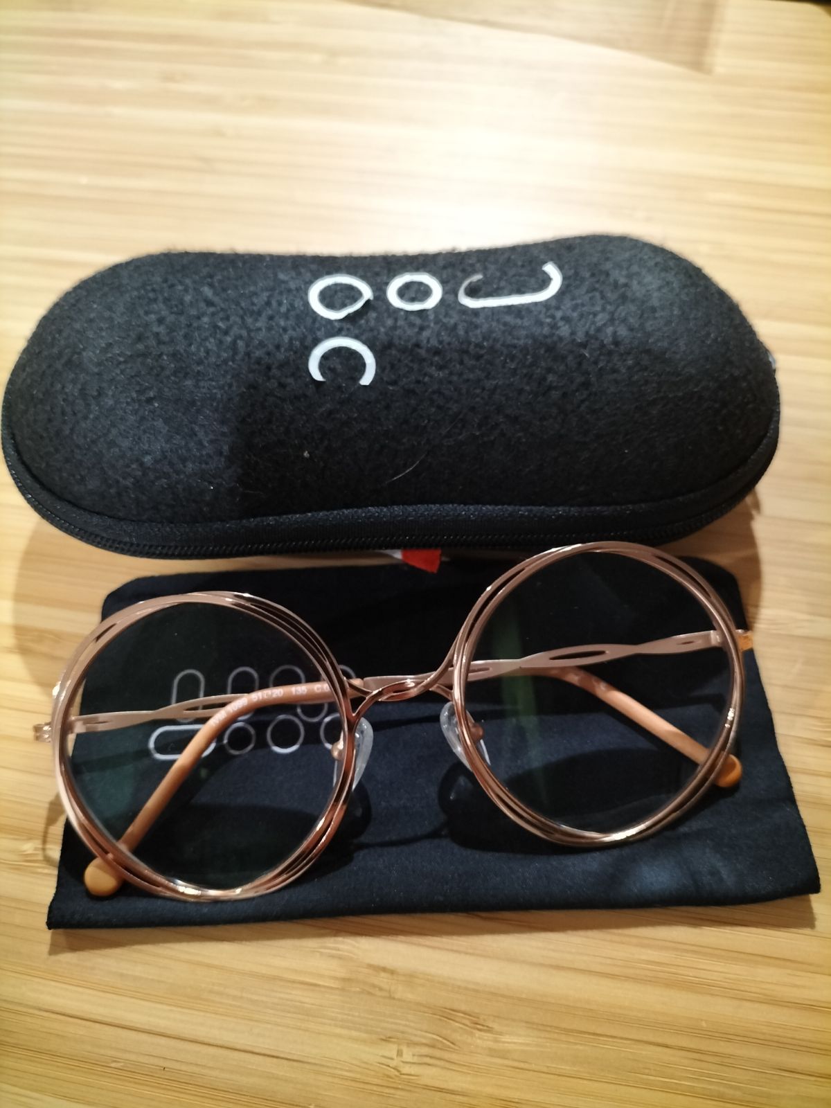 XIT eyewear エックスアイティメガネ　フランス