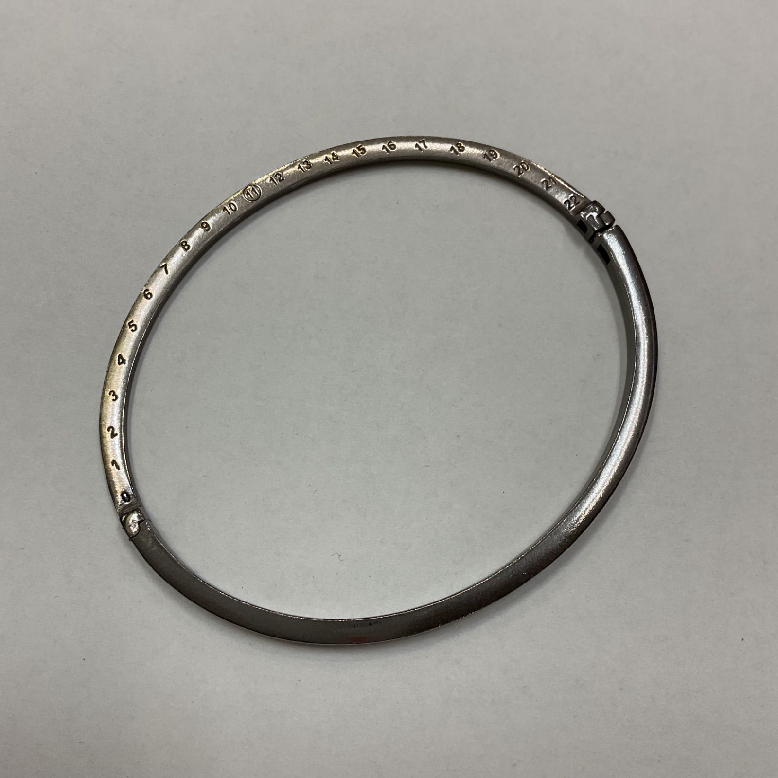 メゾンマルジェラ Maison Margiela 11 Handcuff Bracelet SM2UY0005