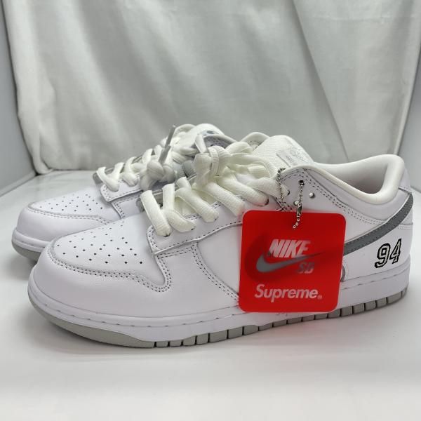 【中古】Supreme×NIKE SB Dunk Low White/Metallic Silver サイズ27cm HQ8487-100 白×灰[91]