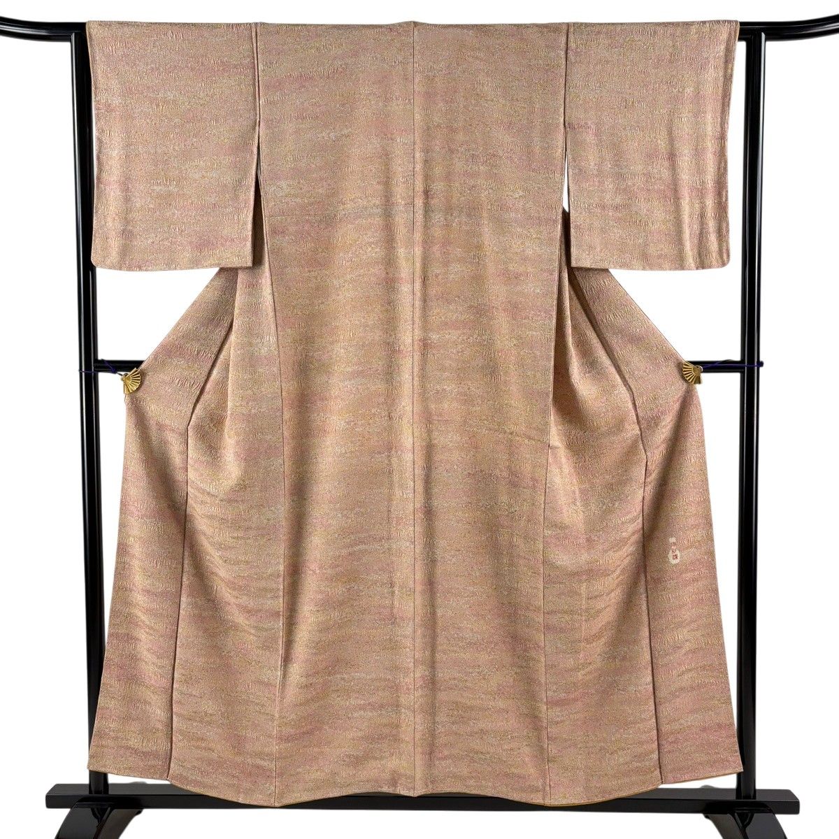 【美品】 小紋 身丈156cm 裄丈62.5cm S 袷 陶彩染 霞 幾何学模様 ピンクベージュ 正絹 名品 【中古】