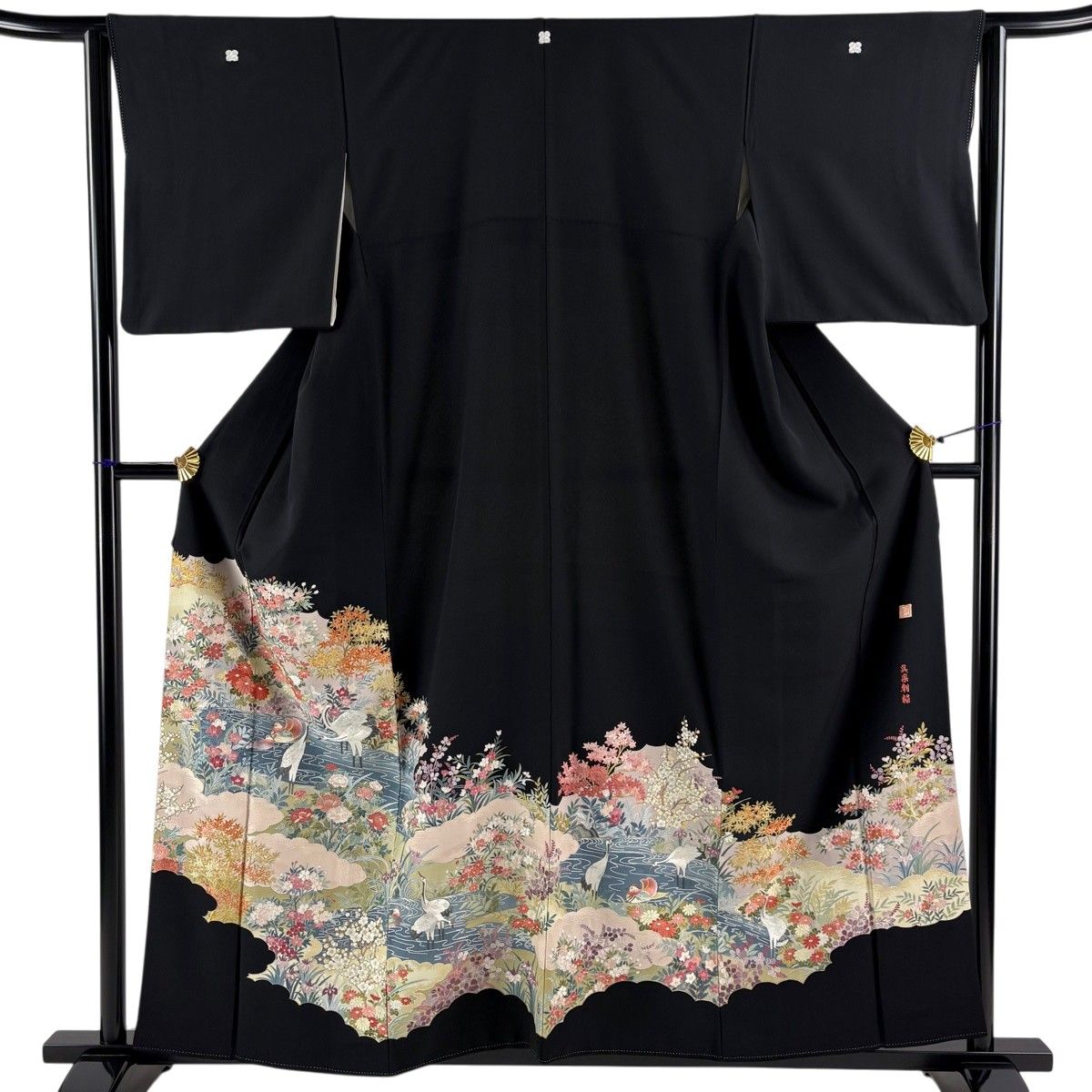 黒留袖 身丈158cm 裄丈62.5cm S 袷 落款 草花 鶴 刺繍 金糸 黒 正絹 秀品 【中古】