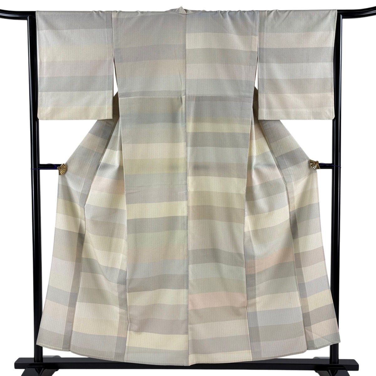 紬 身丈153.5cm 裄丈64cm M 単衣 段縞 縦縞 ベージュ 正絹 秀品 【中古】