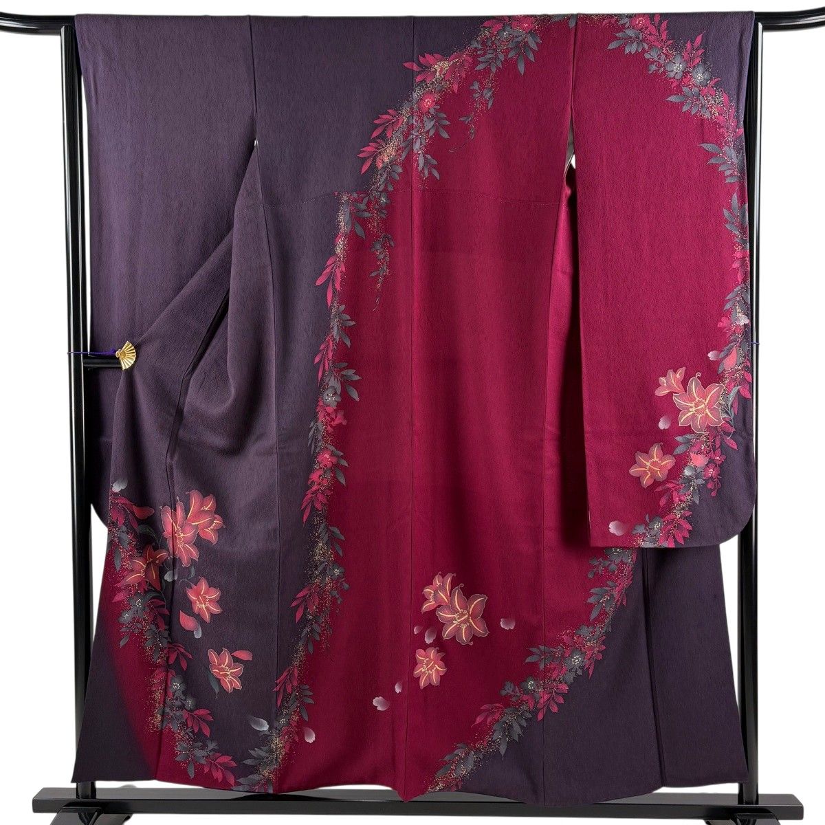 振袖 身丈155.5cm 裄丈64.5cm M 袷 やまと 百合 草花 金銀彩 染め分け 紫 正絹 秀品 【中古】