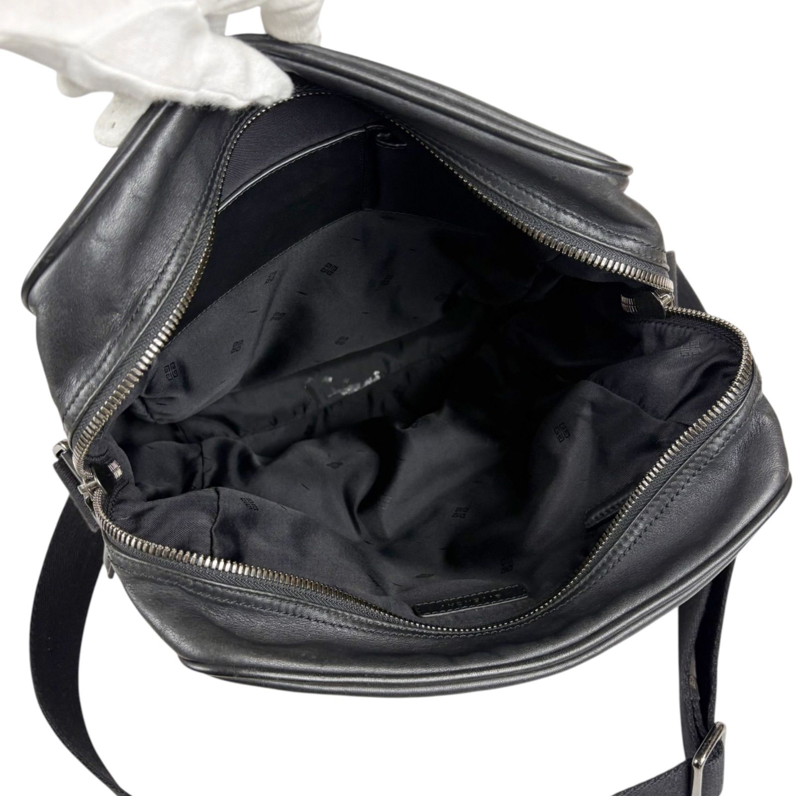 ジバンシー GIVENCHY 4Gロゴ レザー ショルダーバッグ クロスボディ 
