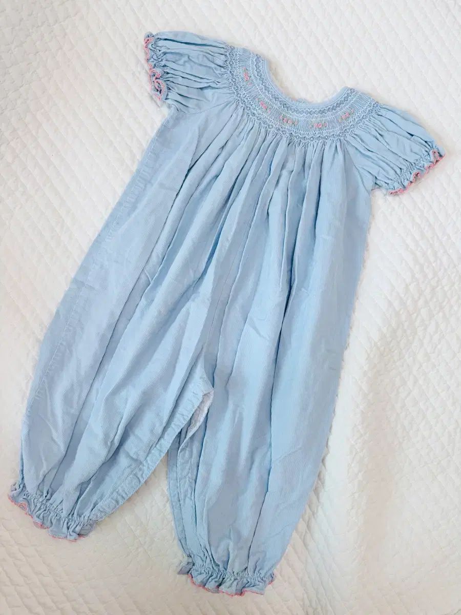 （1回着用）petit bebe シャーリング 宇宙服 ロンパース
