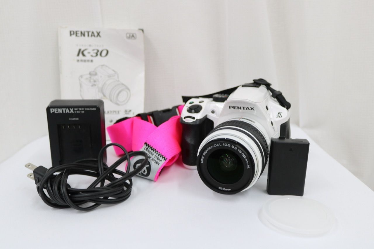 【返品保証】 【シャッター6941回】ペンタックス Pentax K-30 ホワイト smc PENTAX-DAL 18-55mm F3.5-5.6 AL デジタル一眼 e11974
