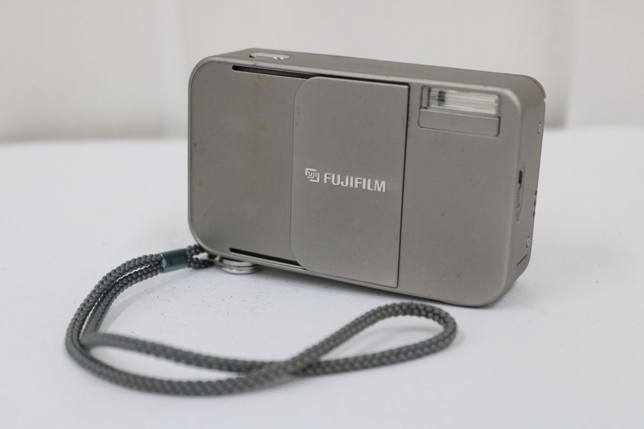 【返品保証】 フジフィルム Fujifilm TIARA CARDIA mini EBC FUJINON 28mm コンパクトカメラ e11985