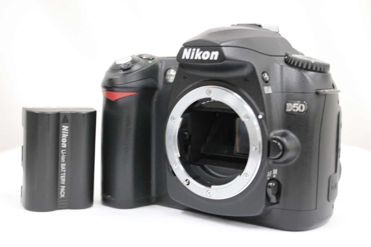 【返品保証】 【シャッター5504回】ニコン Nikon D50 デジタル一眼 ボディ e12127