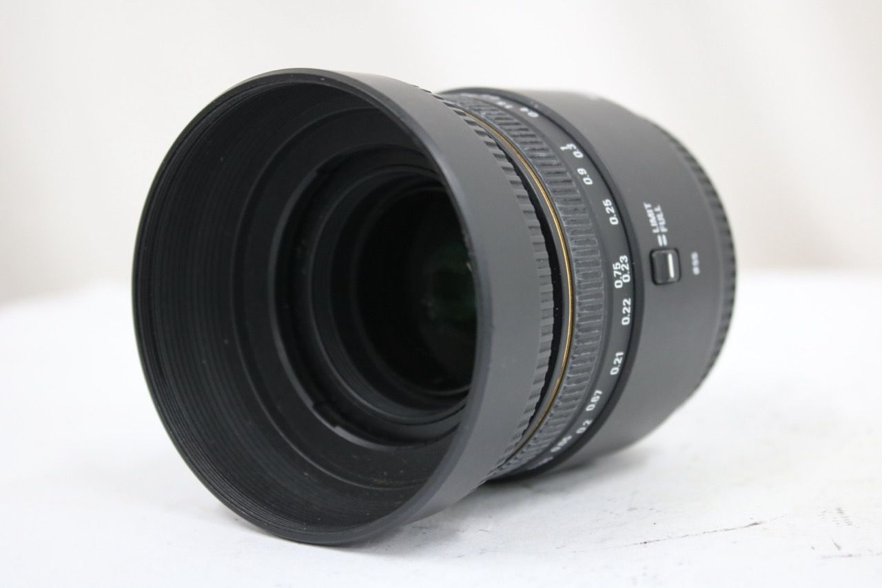 【返品保証】 シグマ Sigma 50mm F2.8 DG MACRO ニコンマウント レンズ e12282