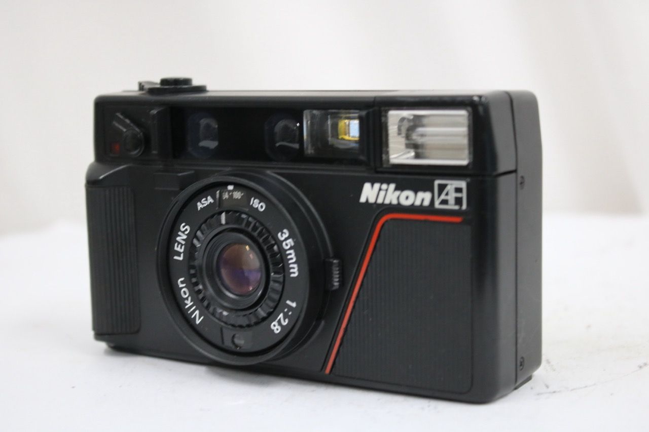 【訳あり】Nikon L35 AF ASA1000 コンパクトフィルムカメラ カメラ 【返品保証】 ニコン Nikon L35 AF 35mm F2.8 コンパクトカメラ