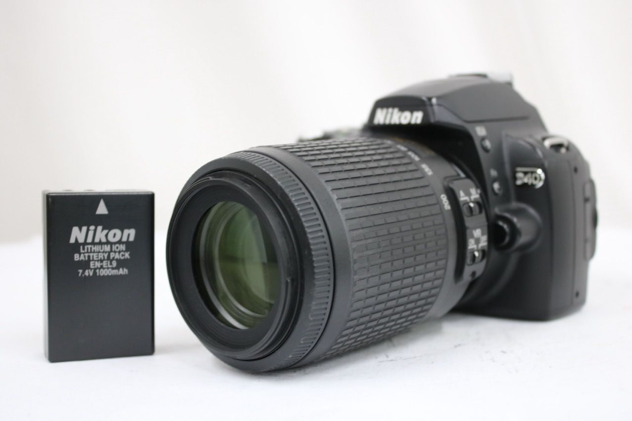 【返品保証】 ニコン Nikon D40 AF-S NIKKOR 55-200mm F4-5.6 G ED VR デジタル一眼 e12276