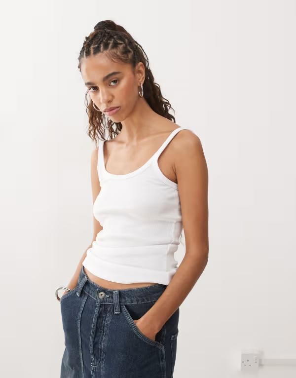 ウィークデイ レディース トップス タンクトップ Weekday Close fitted tank top White ホワイト