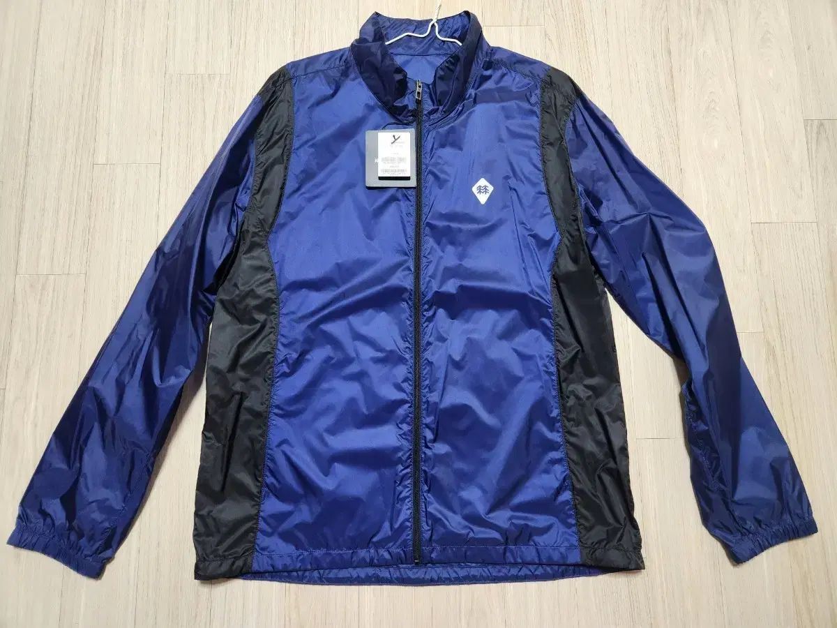 未使用 新品 KOLON SPORT コーロンスポーツ ウィンドブレーカー 110