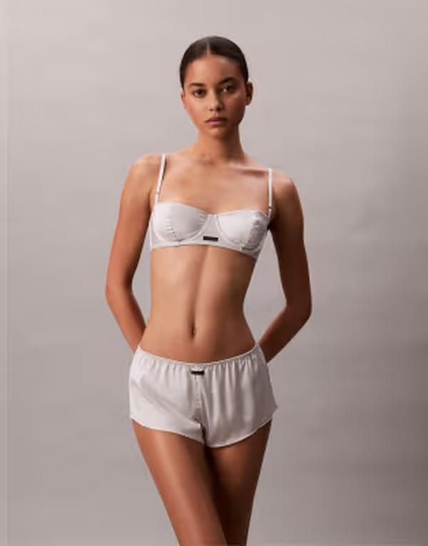 カルバンクライン レディース アンダーウェア ブラジャー サテン Calvin Klein sexy satin balconette bra WHITE ホワイト