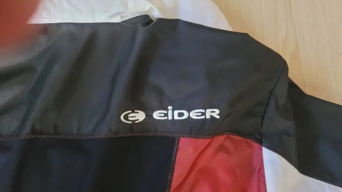110 EIDER ウィンドブレーカー ジャケット 110 EIDER ウィンドブレーカー ジャケット