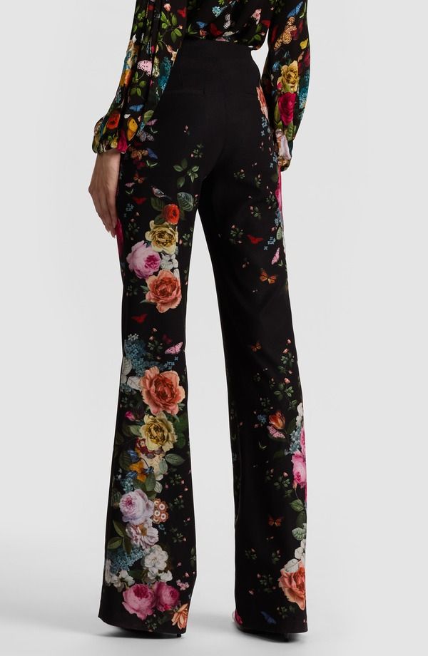 アリス アンド オリビア レディース ボトムス レギンス ブーツカット フラワー柄 パンツ Tシャツ ブーツ フラワー Alice Olivia Teeny Floral Fit Flare Bootcut Pantsolar Strength Black ブ アリス アンド オリビア レディース ボトムス レギンス ブーツカット フラワー柄 パンツ Tシャツ ブーツ フラワー Alice Olivia Teeny Floral Fit Flare Bootcut Pantsolar Strength Black ブ