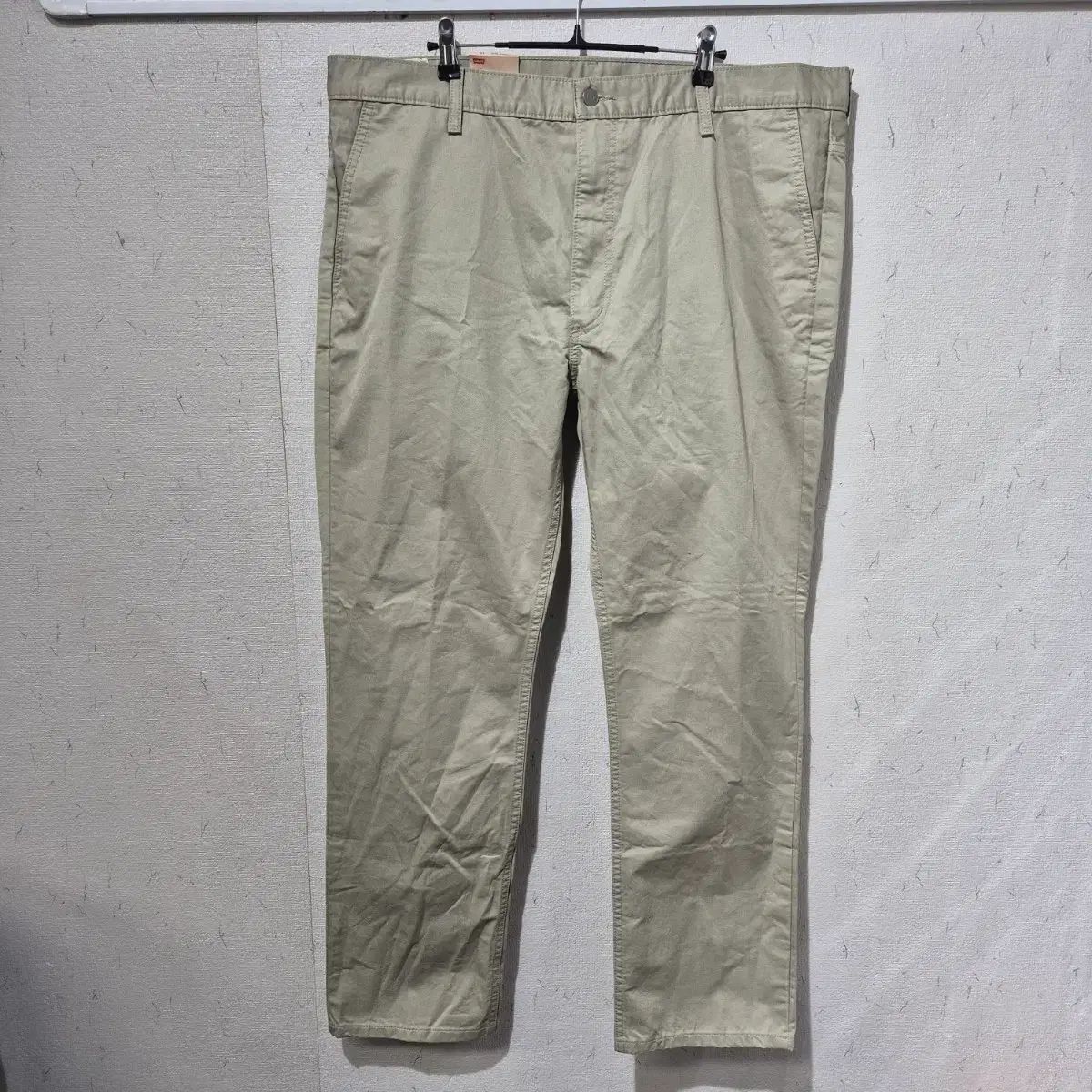 リーバイス ベージュ コットン パンツ メンズ