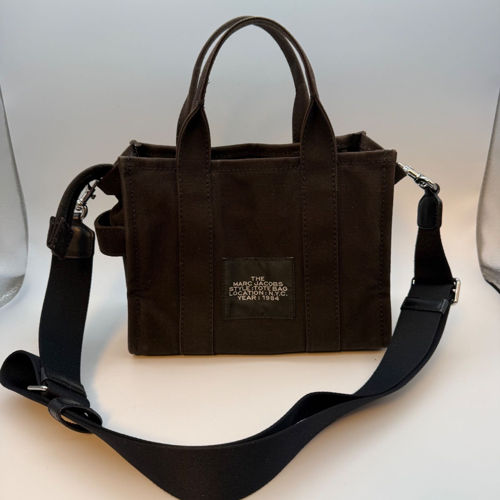 ✨N1-919 MARC JACOBS THE TOTE BAG 2way ダークブラウン - メルカリ