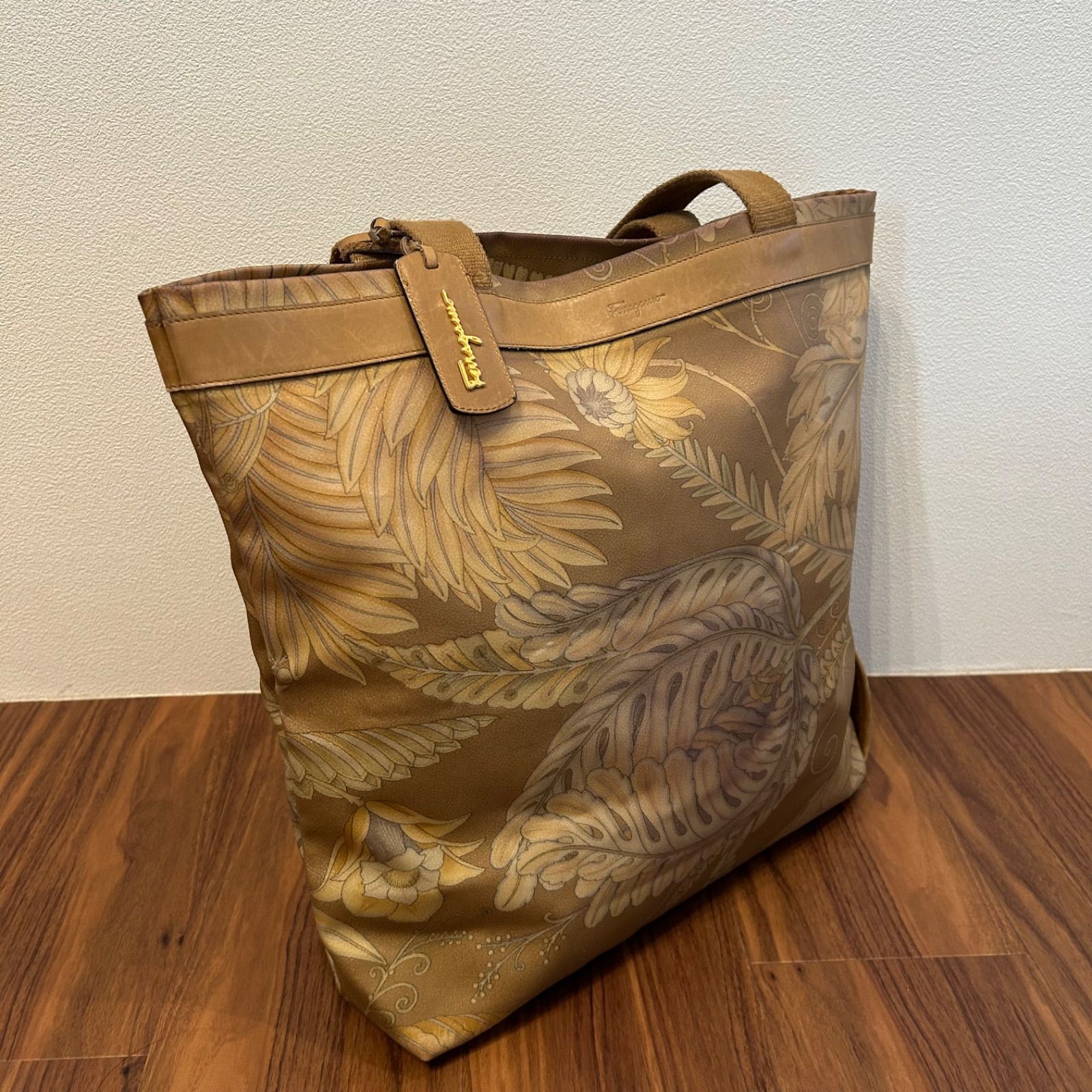 Salvatore Ferragamo フェラガモ レディース メンズ トートバッグ A4 