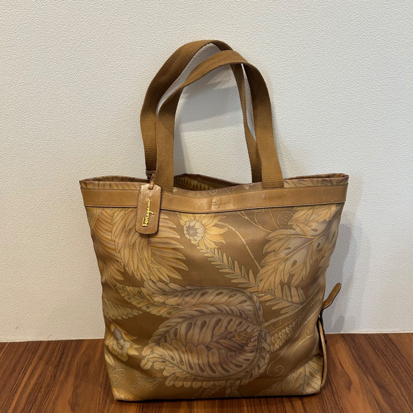 Salvatore Ferragamo フェラガモ レディース メンズ トートバッグ A4 
