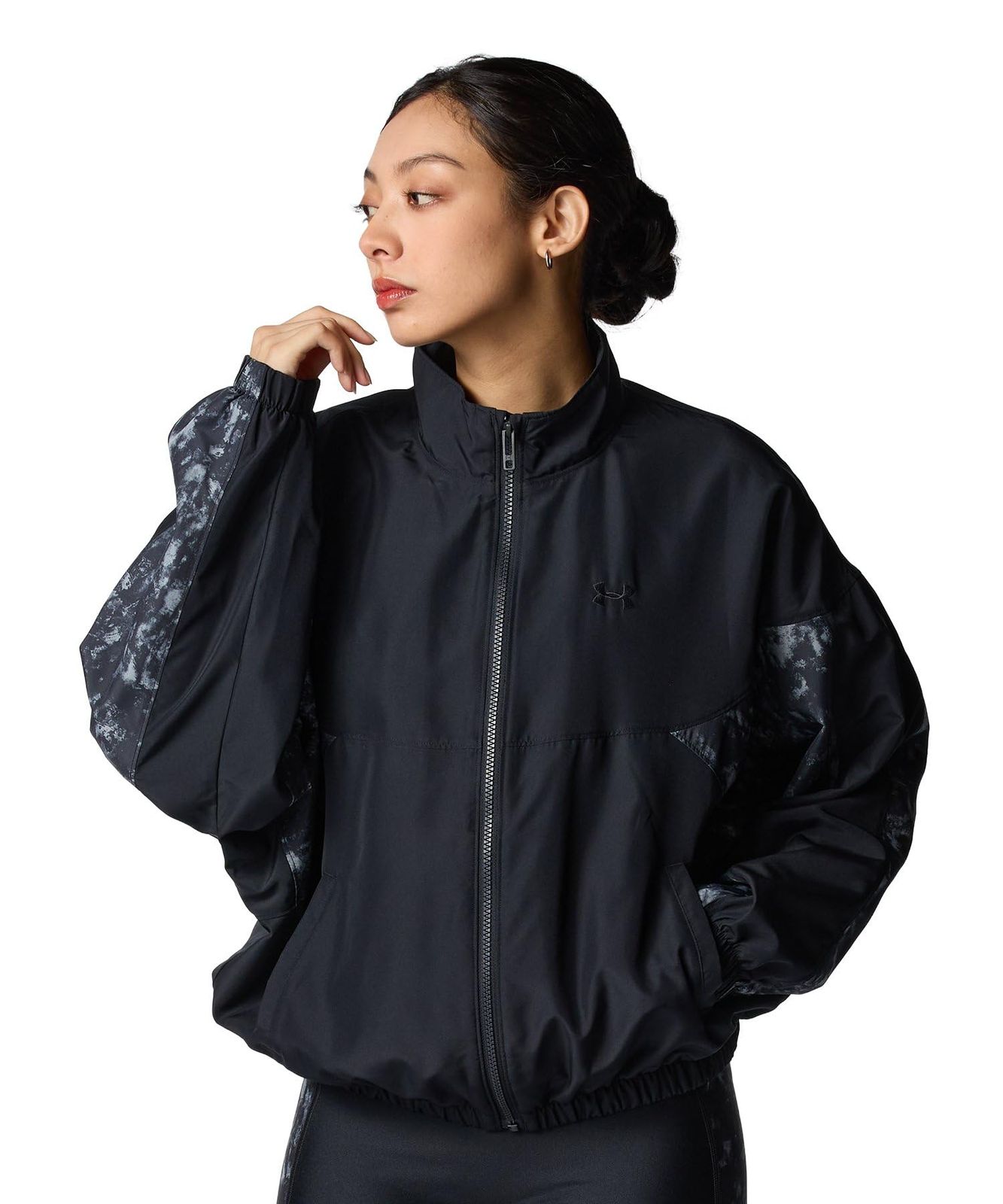 新品 [アンダーアーマー] UA MESH LINER WOVEN PRINT FULL-ZIP JACKET 6012627(001) ブラック S