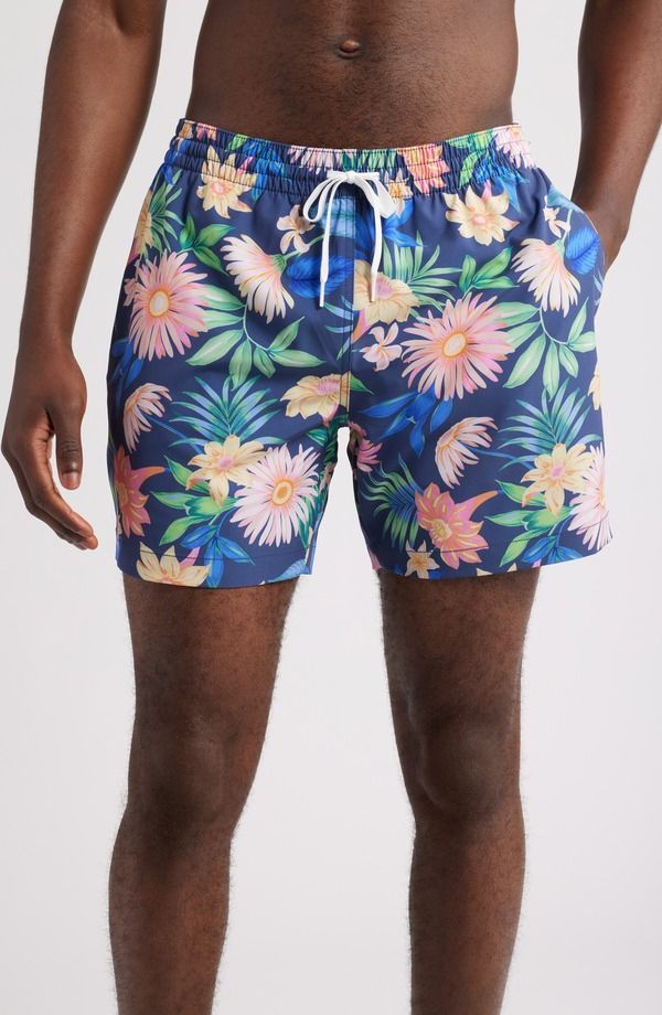 チャビーズ メンズ 水着 ハーフパンツ・ショーツ フラワー柄 フラワー Chubbies The Big Bloomers Floral 55Inch Swim Trunks Navy ネイビー