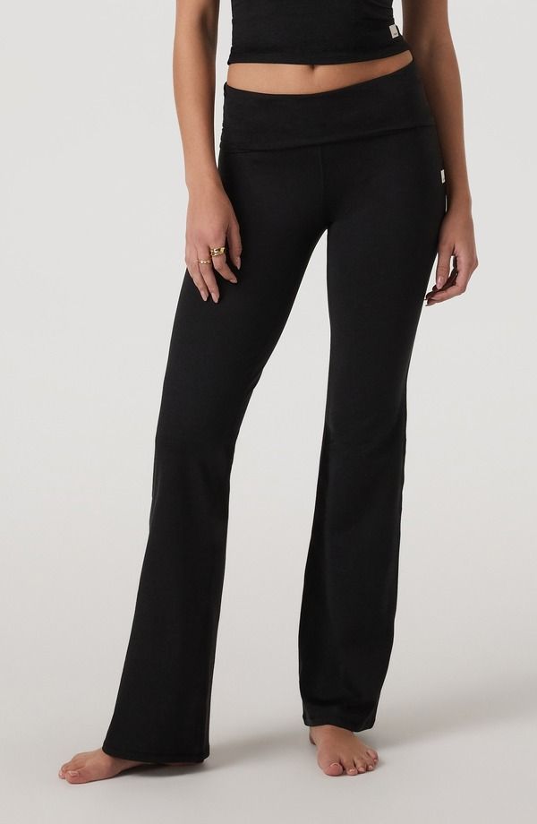 ビュオーリ レディース ボトムス レギンス パンツ Vuori Halo Foldover Pants Black Heather ブラック の商品写真