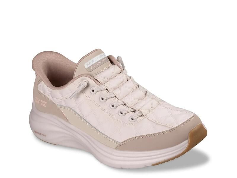 スケッチャーズ レディース シューズ スリッポン・ローファー スニーカー SkechersHands Free SlipIns Contour Foam Cozy Fit SlipOn Sneaker Tan タン
