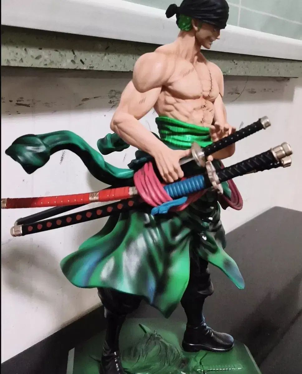 ONE PIECE ゾロ フィギュア