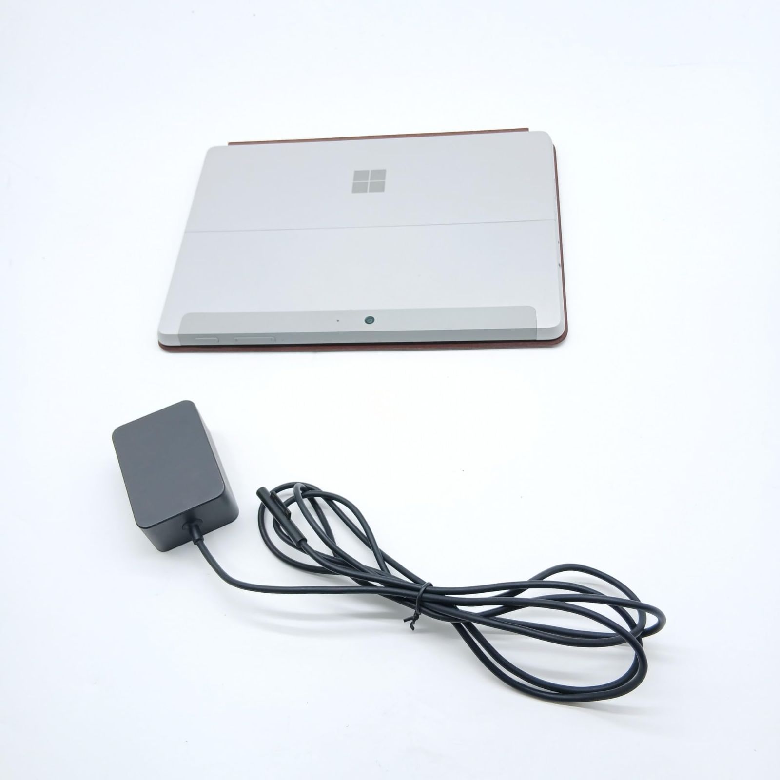 No.5819 マイクロソフト Surface Go 10インチ/第7世代 Intel® Pentium® Gold 4415Y/SSD 128GB/メモリ 8GB/Office Home & Business 2019/シルバー MCZ-00032