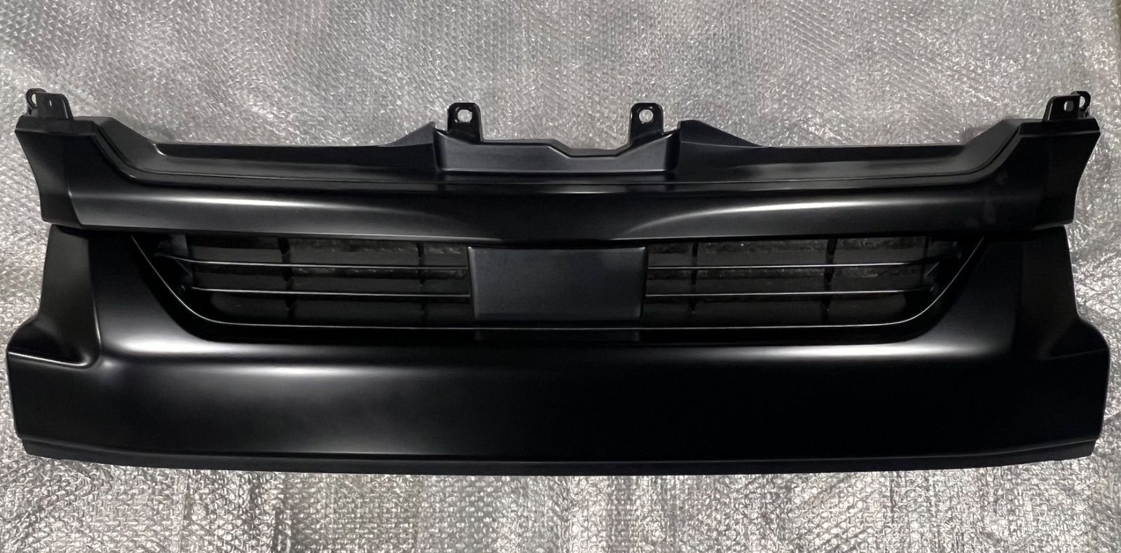 ハイエース 8型 アースカラーパッケージ 純正グリル 新車外し マット