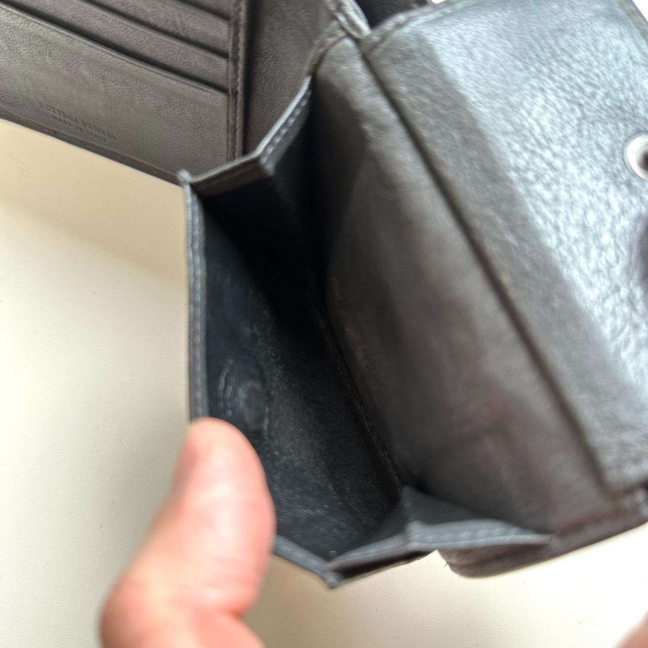 ボッテガヴェネタ BOTTEGA VENETA 二つ折り財布 イントレチャート ブラック ボッテガヴェネタ BOTTEGA VENETA 二つ折り財布 イントレチャート ブラック