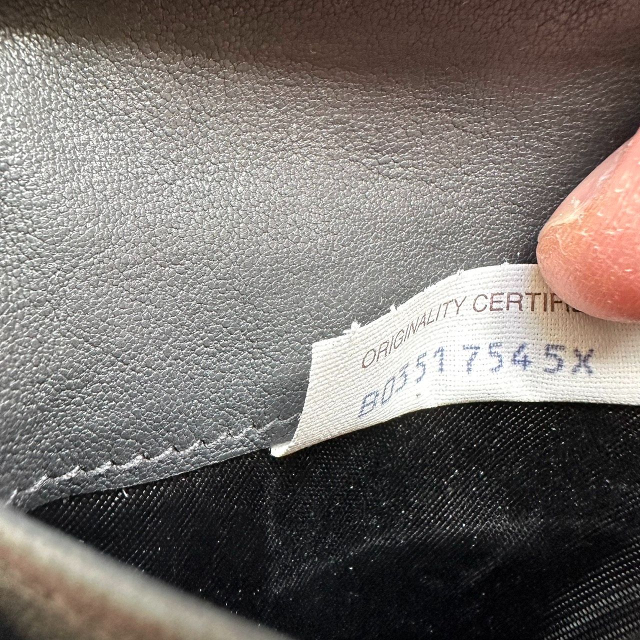 ボッテガヴェネタ BOTTEGA VENETA 二つ折り財布 イントレチャート ブラック ボッテガヴェネタ BOTTEGA VENETA 二つ折り財布 イントレチャート ブラック