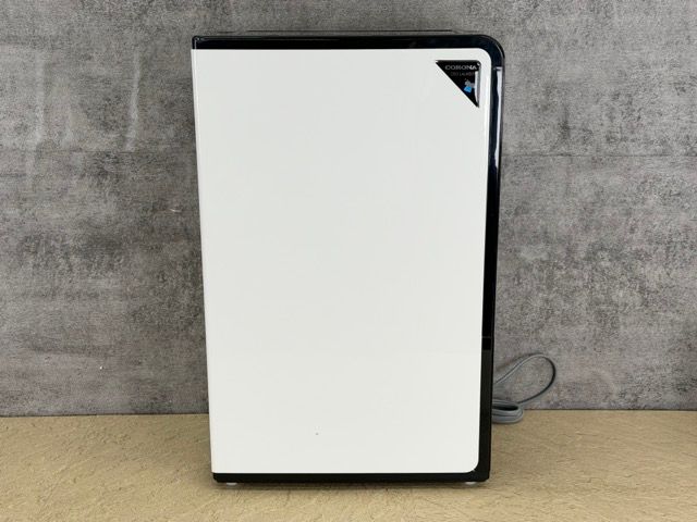 衣類乾燥除湿機 【中古】動作保証 CORONA コロナ CD-H18AZ 2025年製 コンプレッサー式 大容量 部屋干し 049017 / 23813 衣類乾燥除湿機 【中古】動作保証 CORONA コロナ CD-H18AZ 2025年製 コンプレッサー式 大容量 部屋干し 049017 / 23813