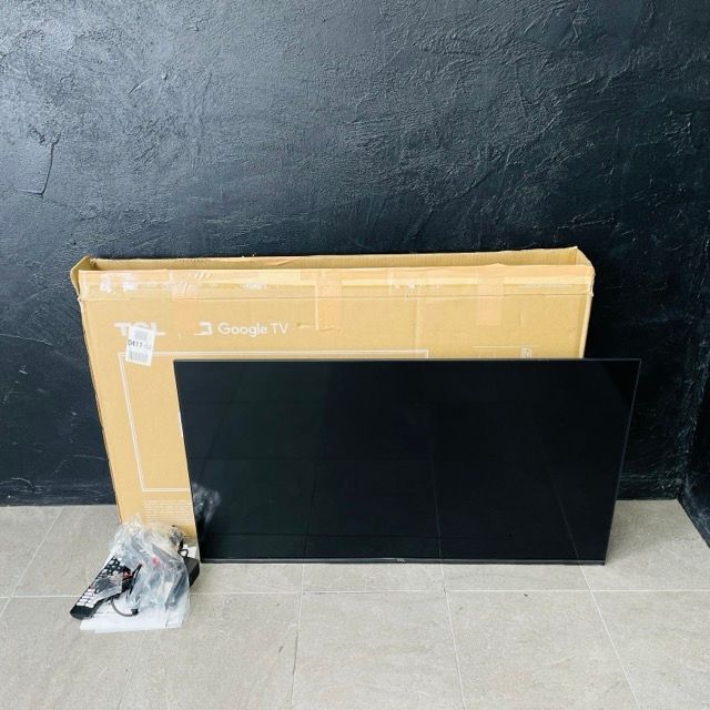 TCL 40インチ テレビ 【中古】40V5C 2025年製 液晶テレビだけど地デジ見れません チューナーレステレビとして使用可能 048059/23836