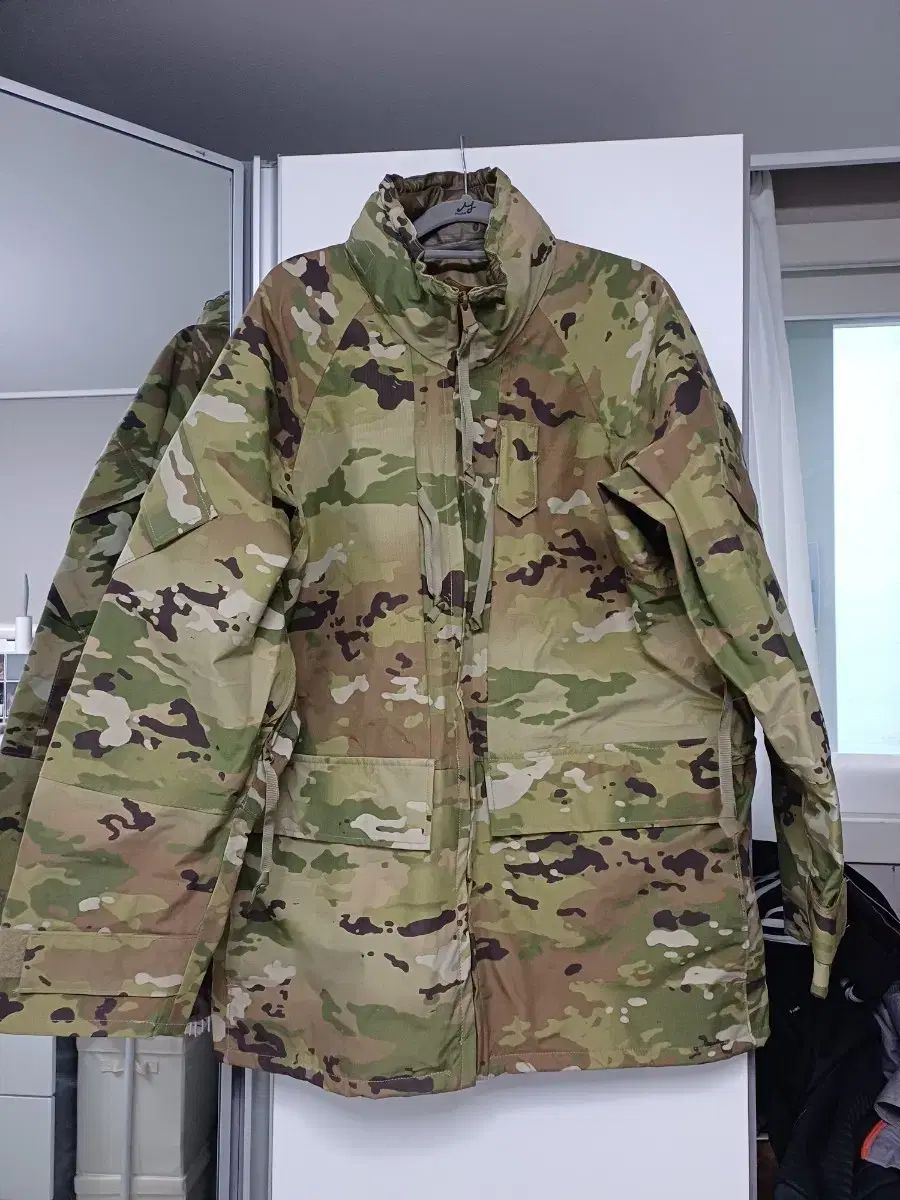 ミリタリー マルチカモ OCP ゴアテックス ジャケット - Mサイズ Regular (105