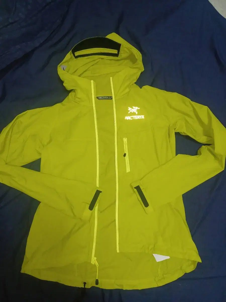 ARC'TERYX アークテリクス スコーミッシュフーディ レディース