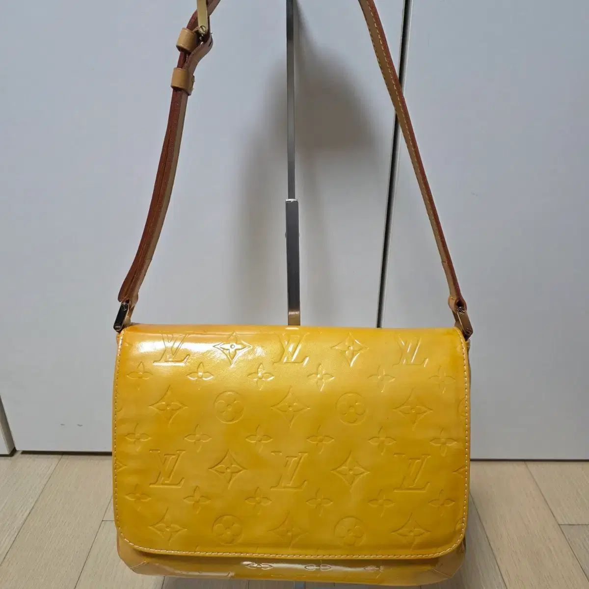 ルイヴィトン 正規品 モノグラム ヴェルニ ショルダーバッグ - メルカリ