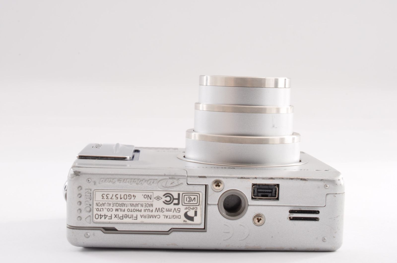 カメラ FUJIFILM FinePix F440 DIGITAL Camera シルバー デジカメ