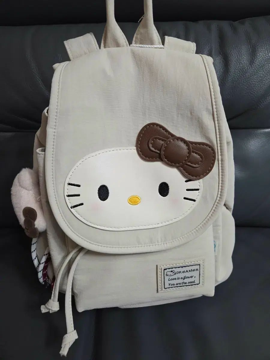 サンリオ ハローキティ バックパック ベージュ
