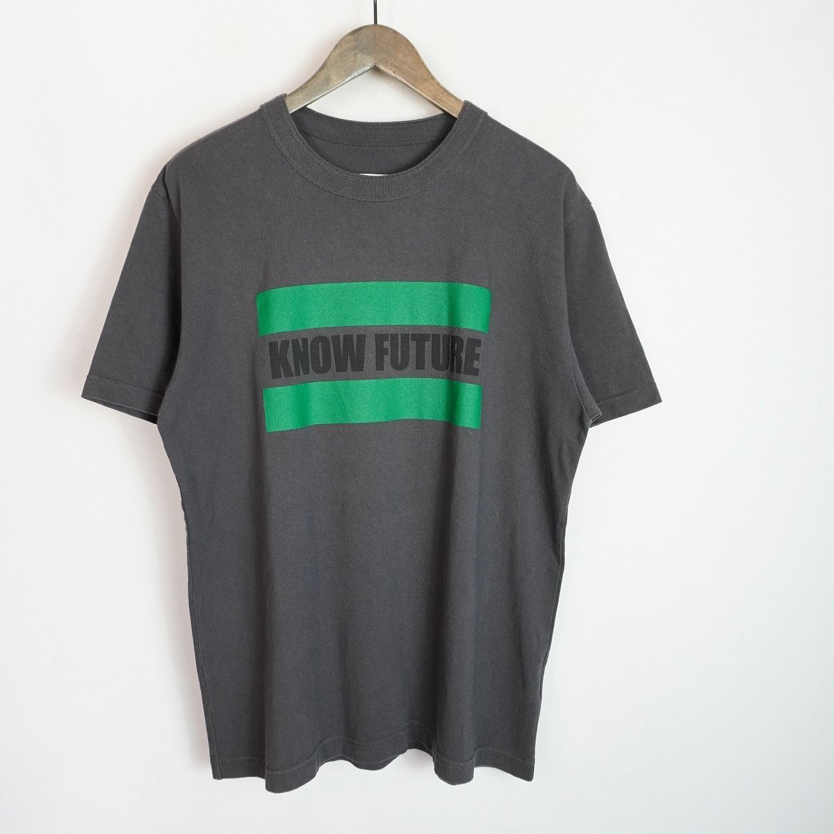 美品 24SS sacai サカイ KNOW FUTURE T-Shirt ロゴ Tシャツ 半袖