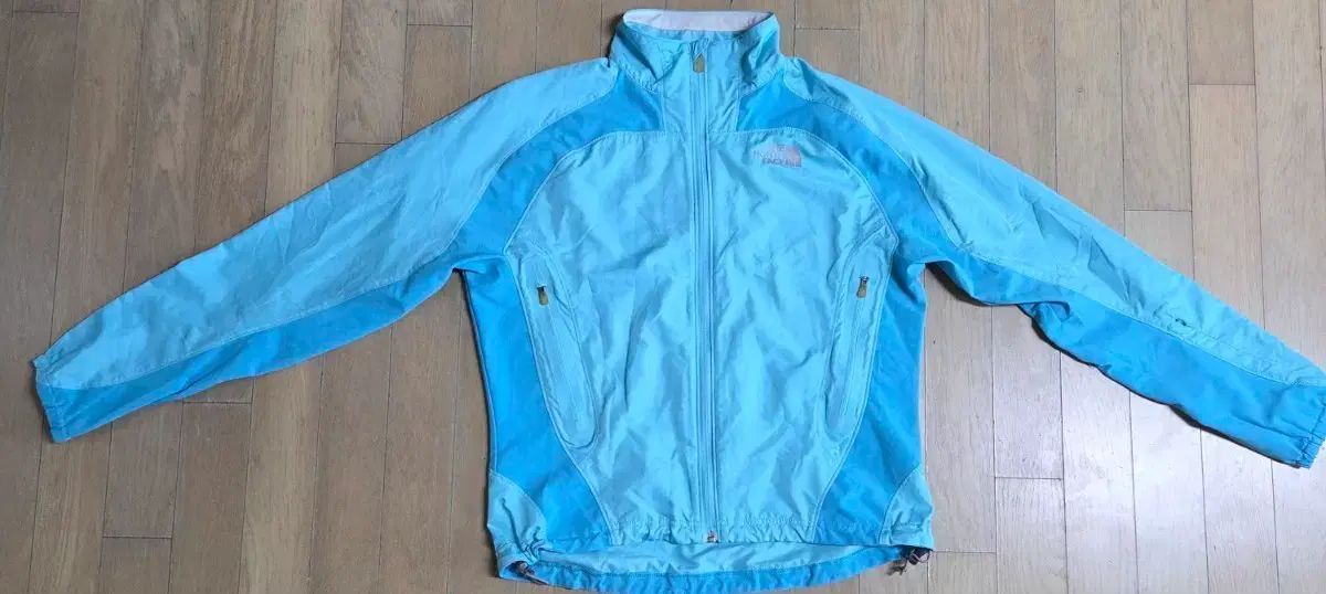 THE NORTH FACE ザノースフェイス フライト シリーズ ウィンドブレーカー 95サイズ